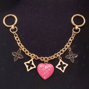 LV Zipper Pull Clover Purse Bag Charm Chain Pink Heart